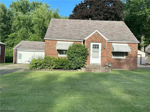 3447 Hadley Ave, Youngstown, OH 44505