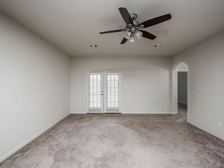 7106 Montclair Peak Ln — Photo 10