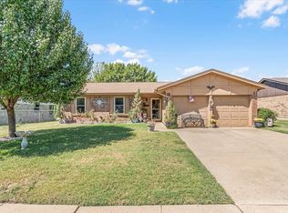 705 Croydon Dr, Everman, TX 76140