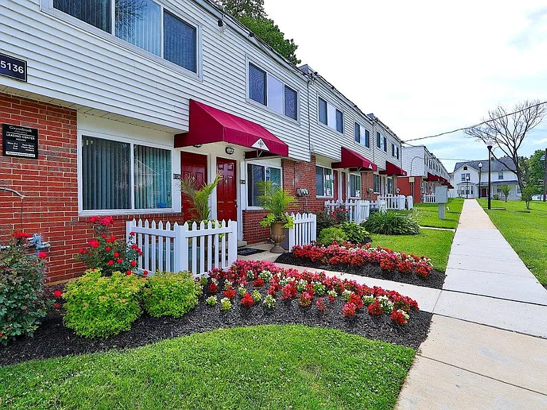 Gwynnbrook Townhomes — Photo 14