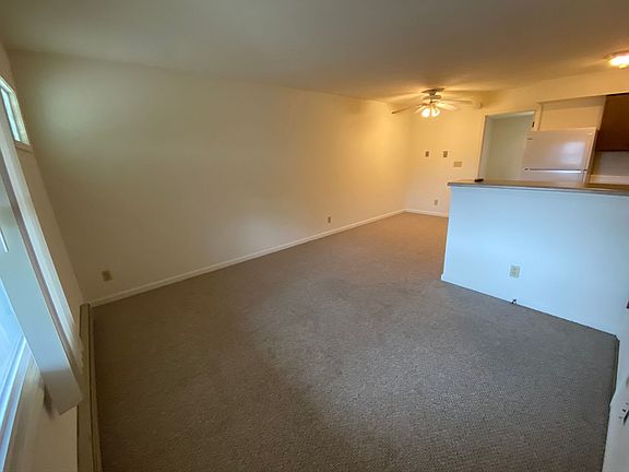 2nd image of 305-311 Birch St #307-2
