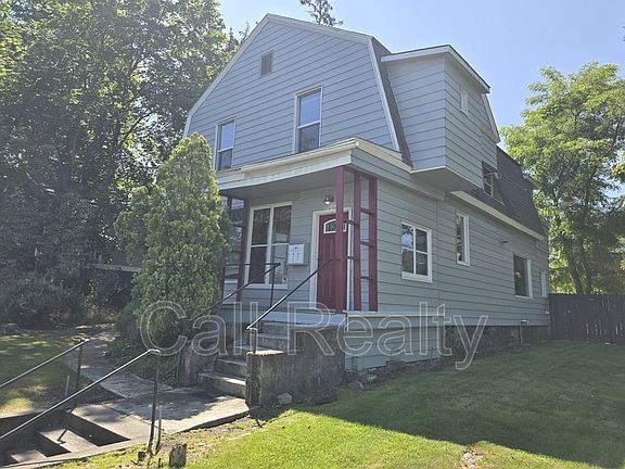 2nd image of 1425 W 6th Ave #B