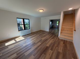 107 E Kaye Ave, Marquette, MI 49855