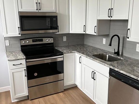 2nd image of 5630 Pershing Ave Unit 51