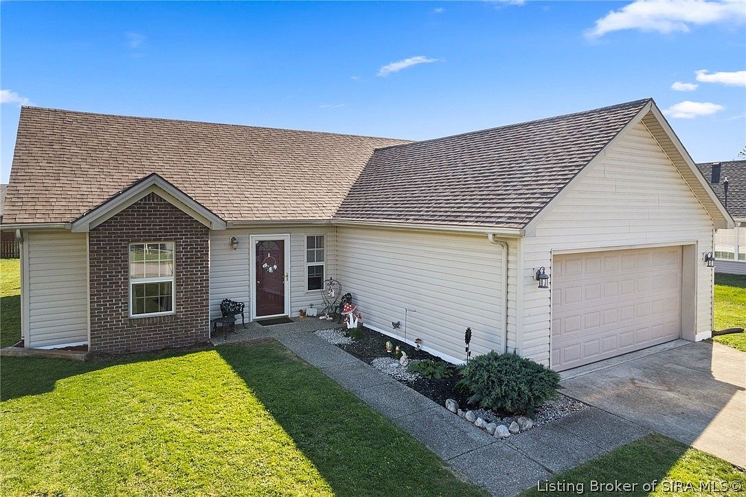 1121 Grassy Meadows Court, Scottsburg, IN 47170 Zillow