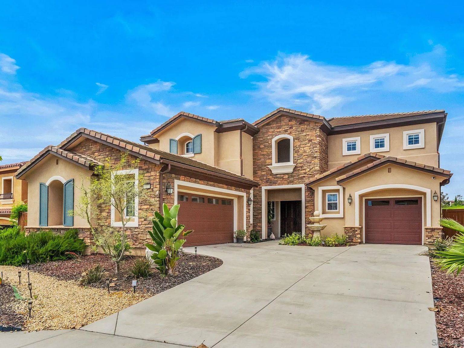 1077 Village Dr