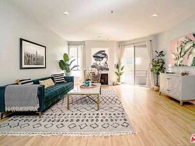 500 S Berendo St APT 314, Los Angeles, CA, 90020