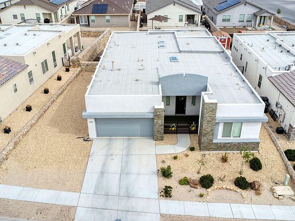 3rd image of 1081 Jade Hill Ave