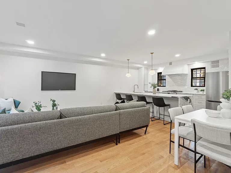82 Colgate St #3 — Photo 9