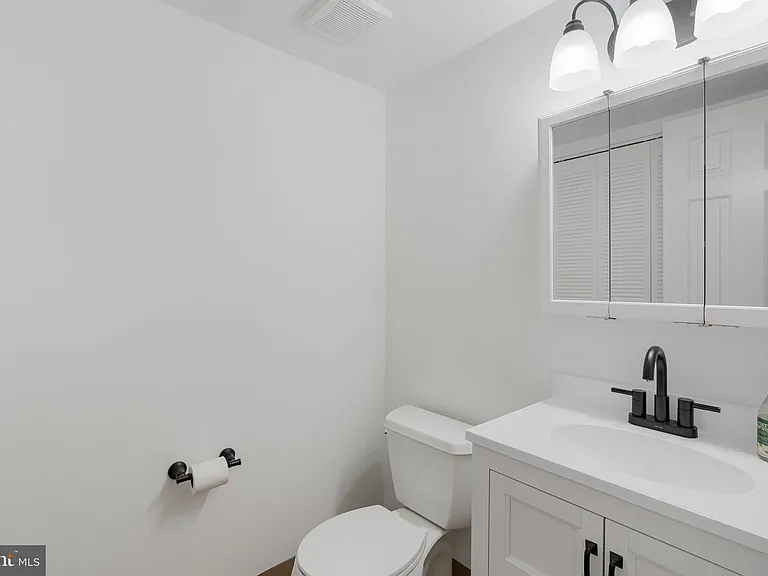 3279 Durham Pl — Photo 14