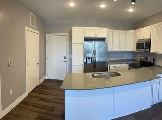 1131 Oak St UNIT 303, Columbus, OH 43205