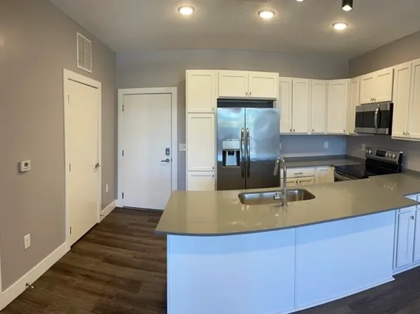 1131 Oak St Unit 303, Columbus, OH 43205