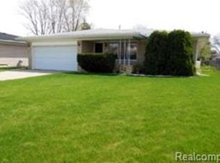 36734 Rowe Dr, Sterling Heights, MI