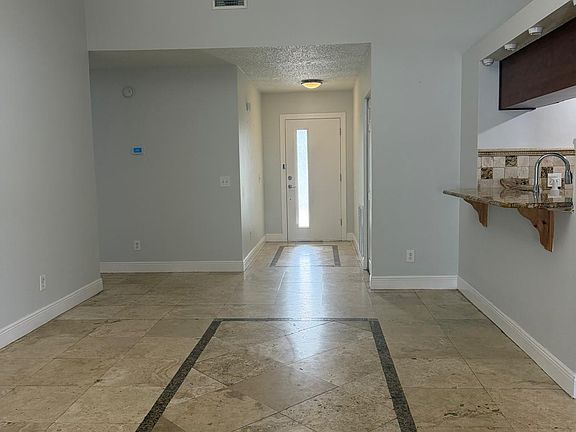 5th image of 9016 Bana Villa Ct