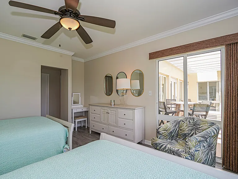 5060 Harmony Cir #304 — Photo 18