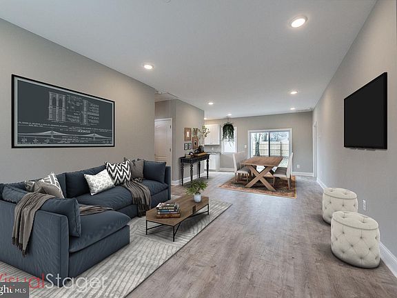 3rd image of 400 Bethune Dr