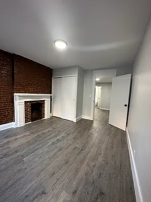 Rented by Peter R. Hungerford, LREB | media 20