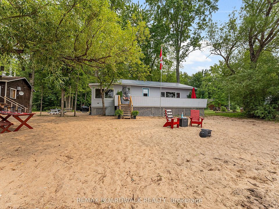 1st image of 391 Leavoy Ln