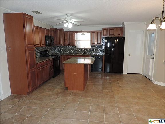 3rd image of 3109 Thoroughbred Dr