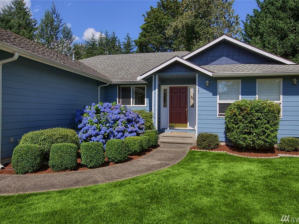1st image of 617 Meadow Dr SE