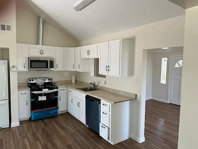 2163 N Santa Fe Ave #1 — Photo 22
