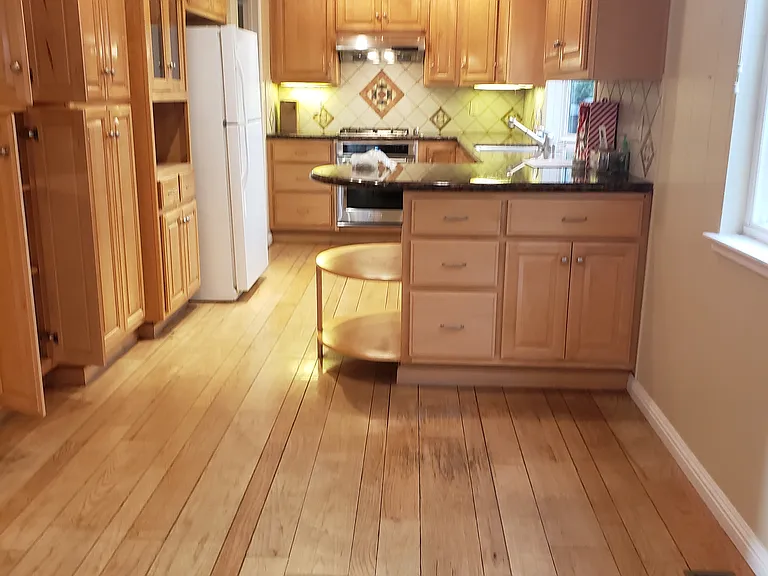 1150 Stafford Dr — Photo 8