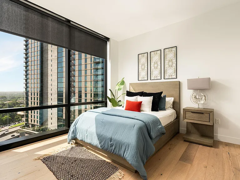 70 Rainey St #1807 — Photo 10