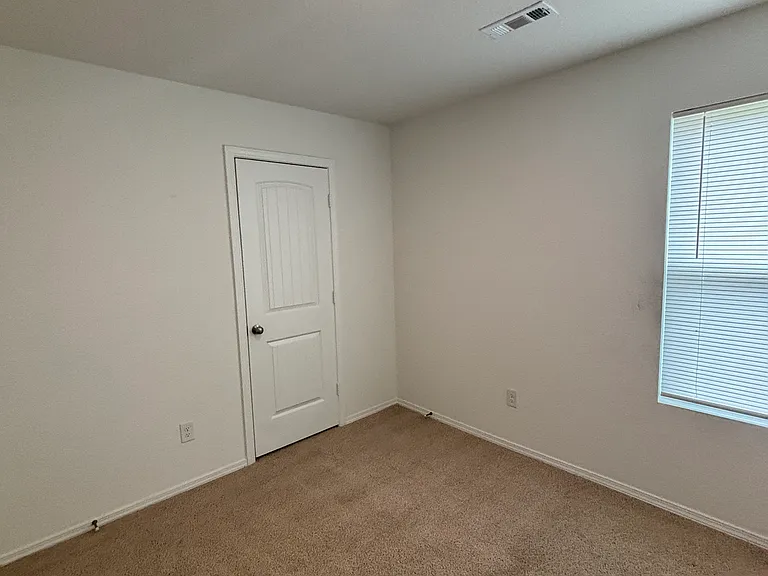 80 Kinley Brook Ln — Photo 13