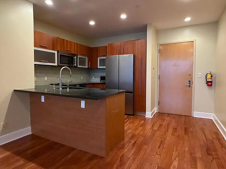 8125 River Rd #3C — Photo 2