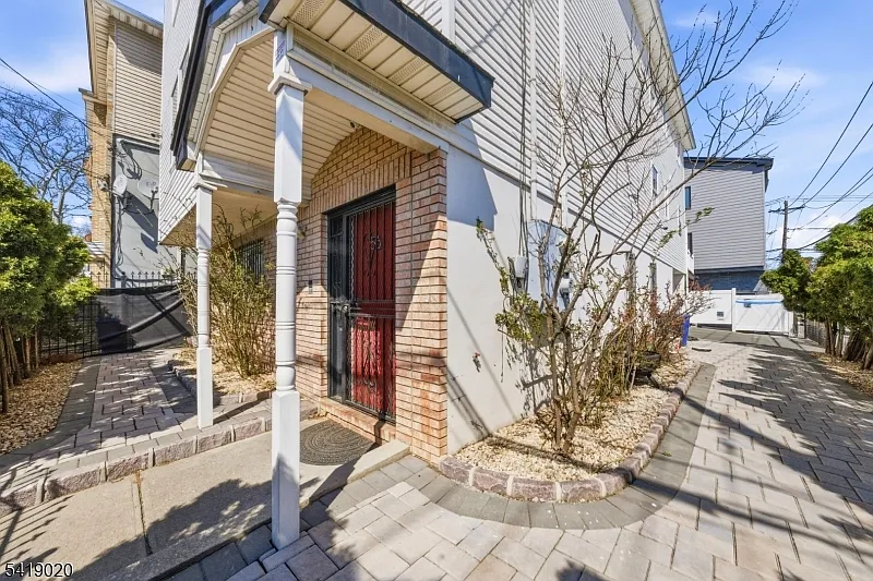 56 Lentz Ave photo 1