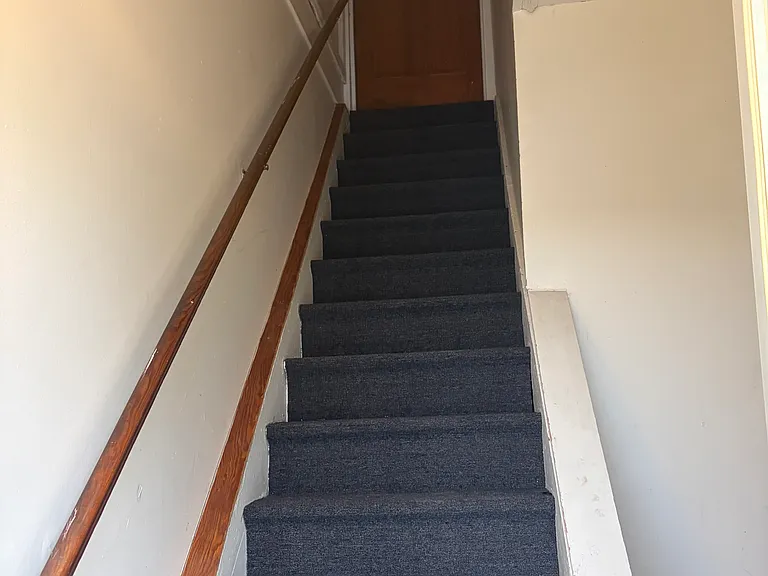 Entry/foyer area