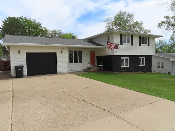 418 S Pearl St, Moville, IA 51039