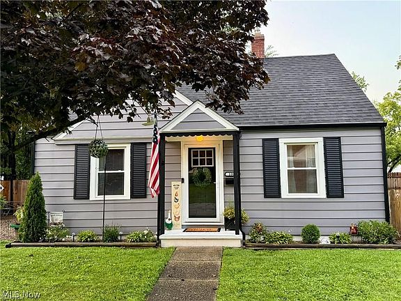 3rd image of 1002 Overlook Ave