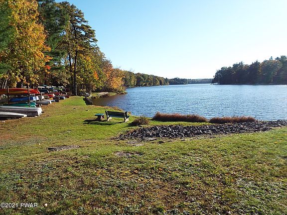 3rd image of 105 Cavan Ct