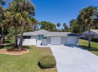 7 Casper Dr, Palm Coast, FL 32137