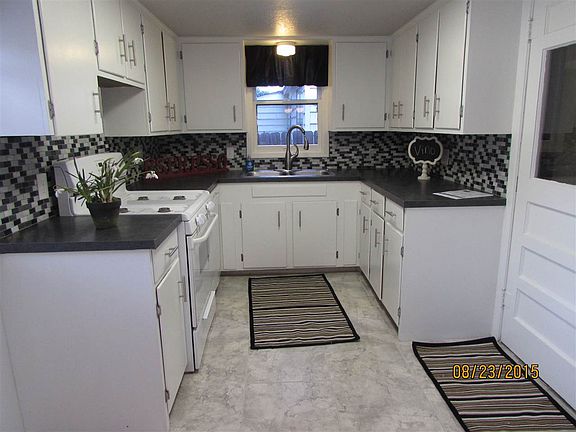 3rd image of 2529 W Maine St