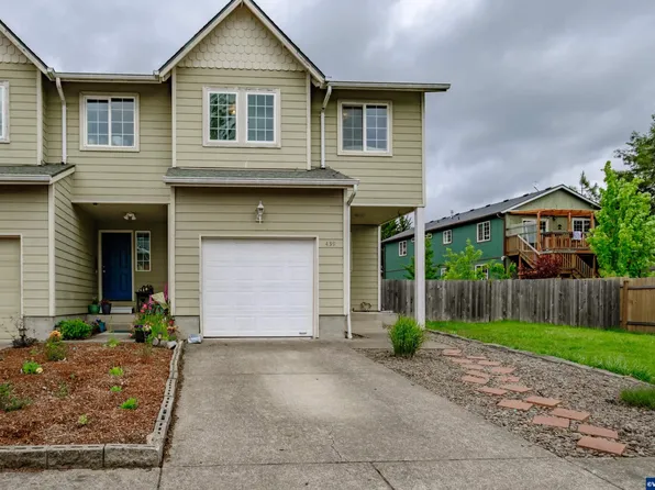 439 College St, Philomath, OR 97370