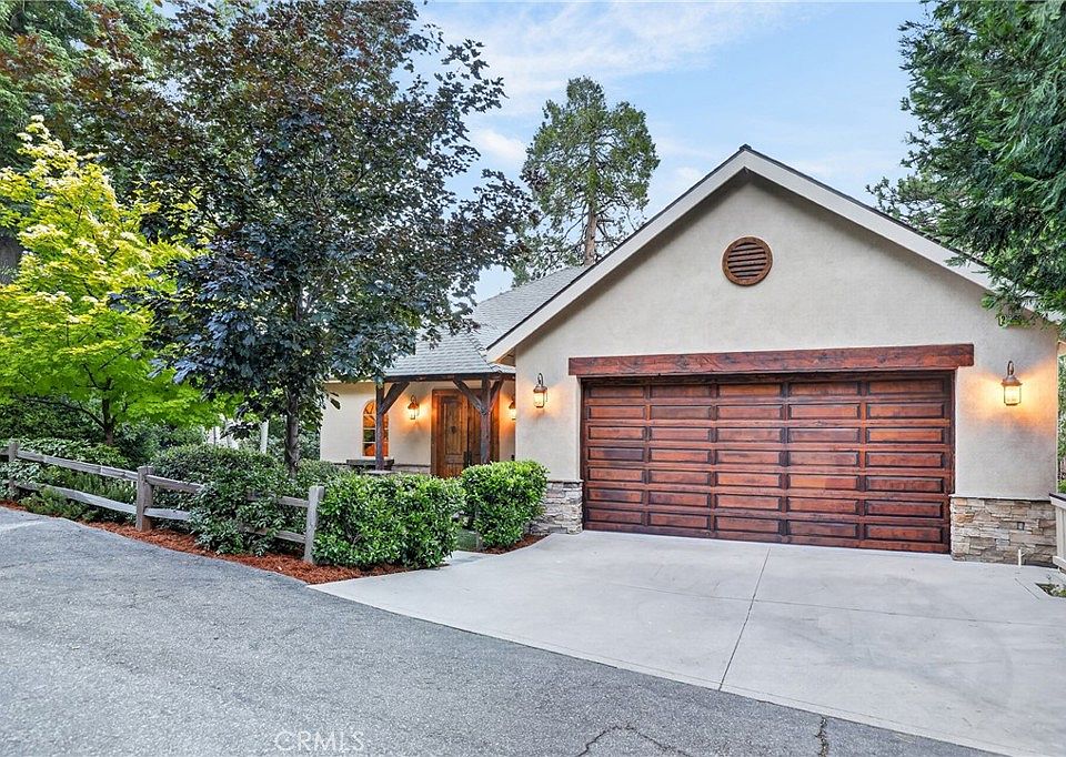 1st image of 27360 Elmwood Dr