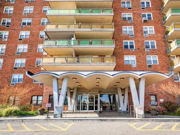 1841 CENTRAL PARK Avenue #18L, Yonkers, NY 10710