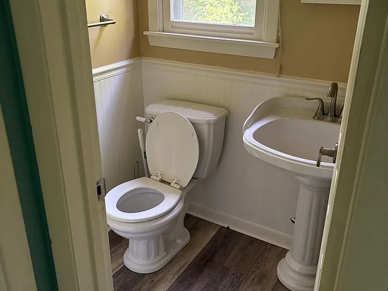 5250 Longridge Rd — Photo 3