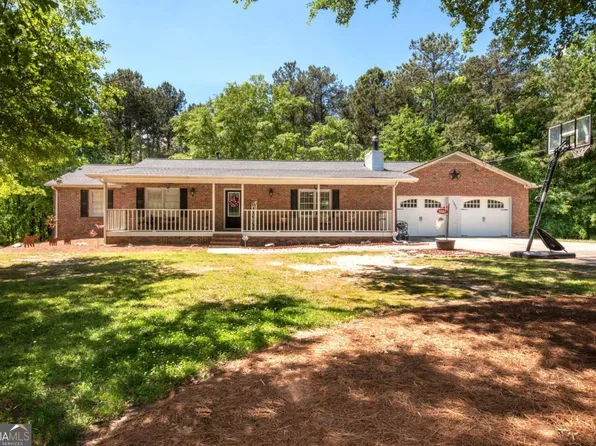 1880 Holman Rd, Hoschton, GA 30548