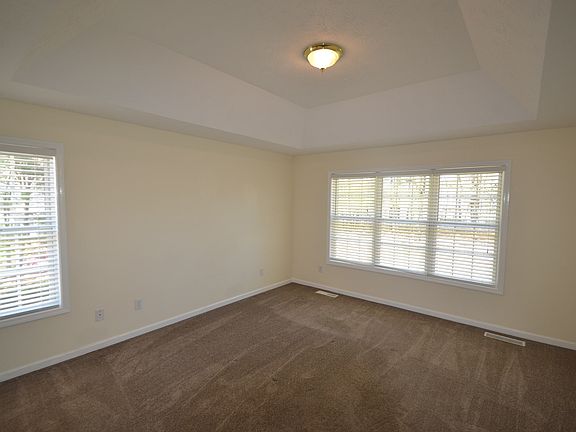 4th image of 4031 Robindale Dr