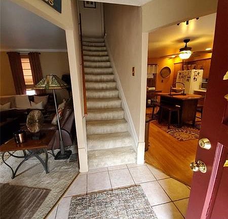 3rd image of 507 Locust St