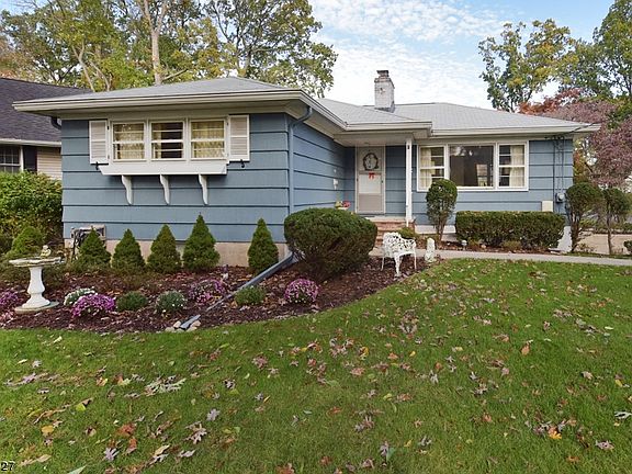 2nd image of 257 Canterbury Dr