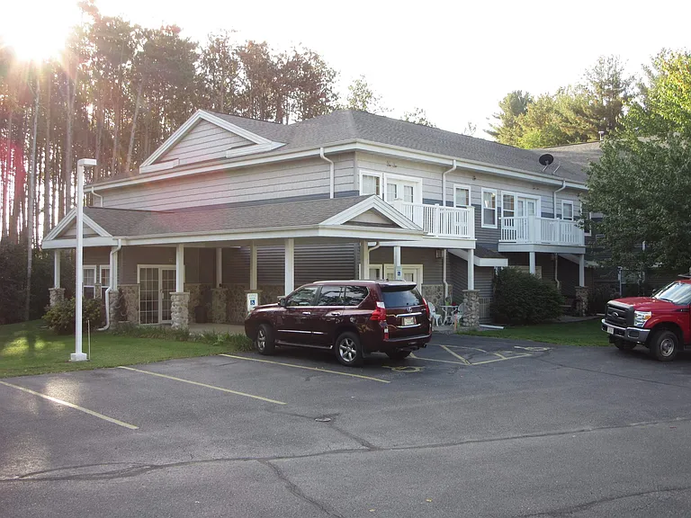 114 Pilgrim Dr — Photo 6