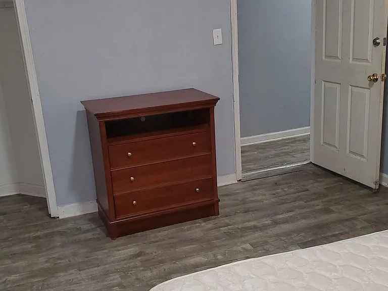 1285 Hamilton Ave — Photo 3