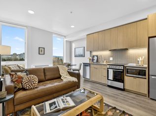 Holloway, Portland, OR 97232