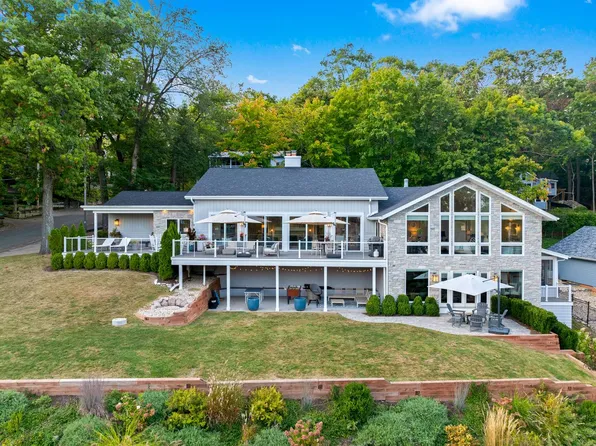 W4260 Oriole DRIVE, Lake Geneva, WI 53147