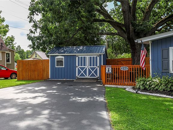 4th image of 256 Pritchard Avenue Ext