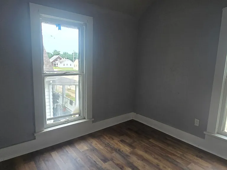 461 E Garfield Ave — Photo 7
